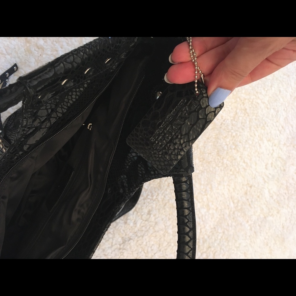 Bag - Picture 4 of 7